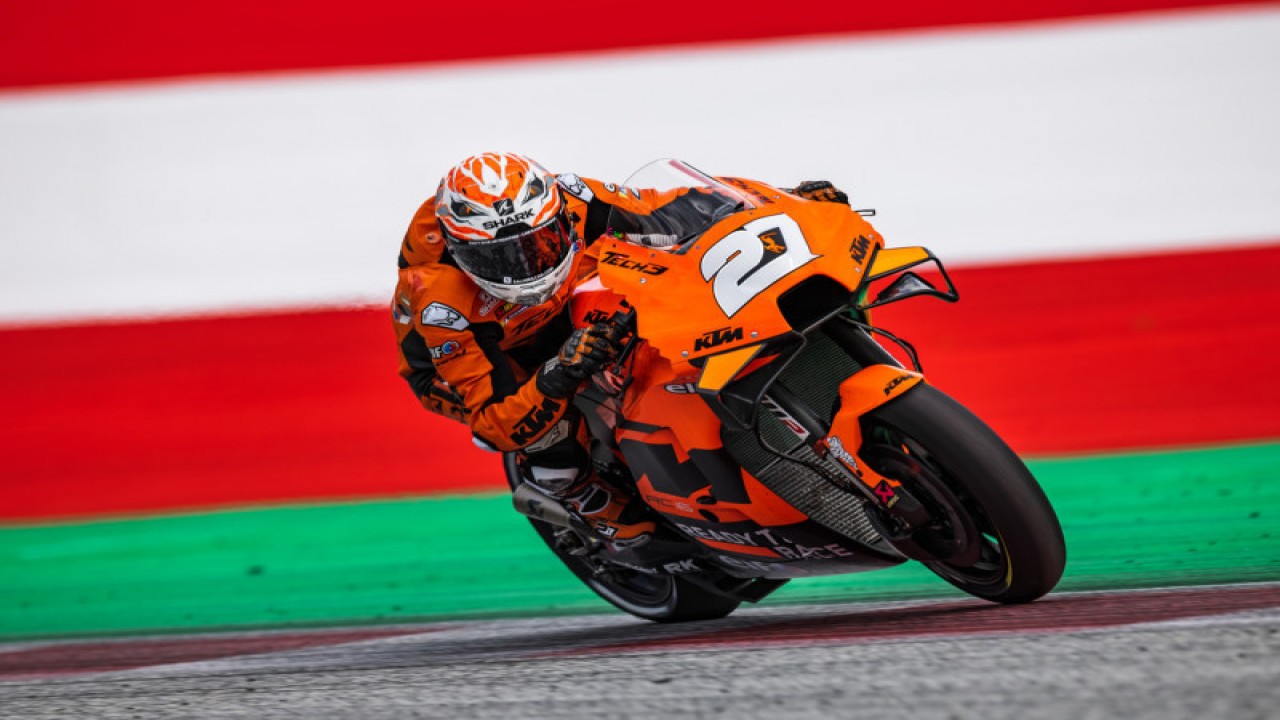 Pebalap tim Tech3 KTM Iker Lecuona di Sirkuit Red Bull Ring, Spielberg, Austria. (Rob Gray/Polarity Photo via KTM Images)