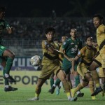 Pelatih Dewa United kecewa dengan hasil pertandingan lawan Persebaya-1681625659