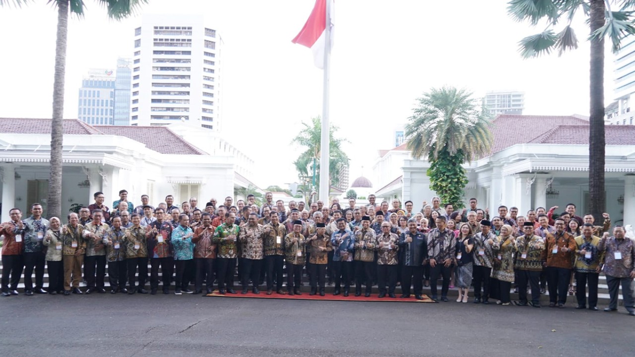 Wapres K.H. Ma'ruf Amin bersama Gabungan Pengusaha Kelapa Sawit Indonesia.(wapresri.go.id)