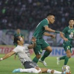 Aji Santoso puji anak asuhnya terapkan gaya main Persebaya-1685336814