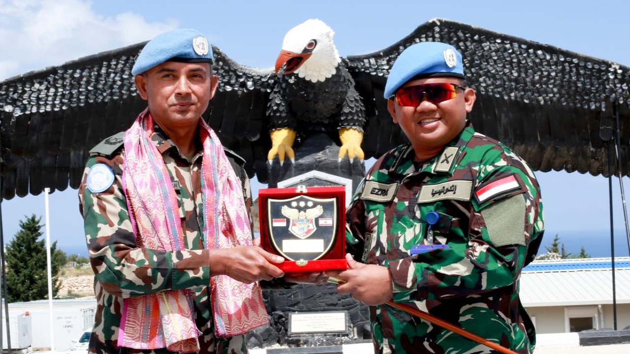 Deputy Force Commander Unifil Brigjen Chok Bahadur Dhakal mengadakan kunjungan resmi ke Markas Satgas Force Headquarters Support Unit (FHQSU XXVI-O1) Unifil, bertempat di Sudirman Camp, Naqoura, Lebanon Selatan, Jumat (19/05/2023).