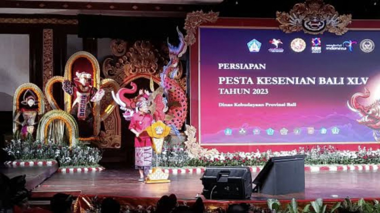 Gubernur Bali, I Wayan Koster saat Rapat Pleno PKB 2023