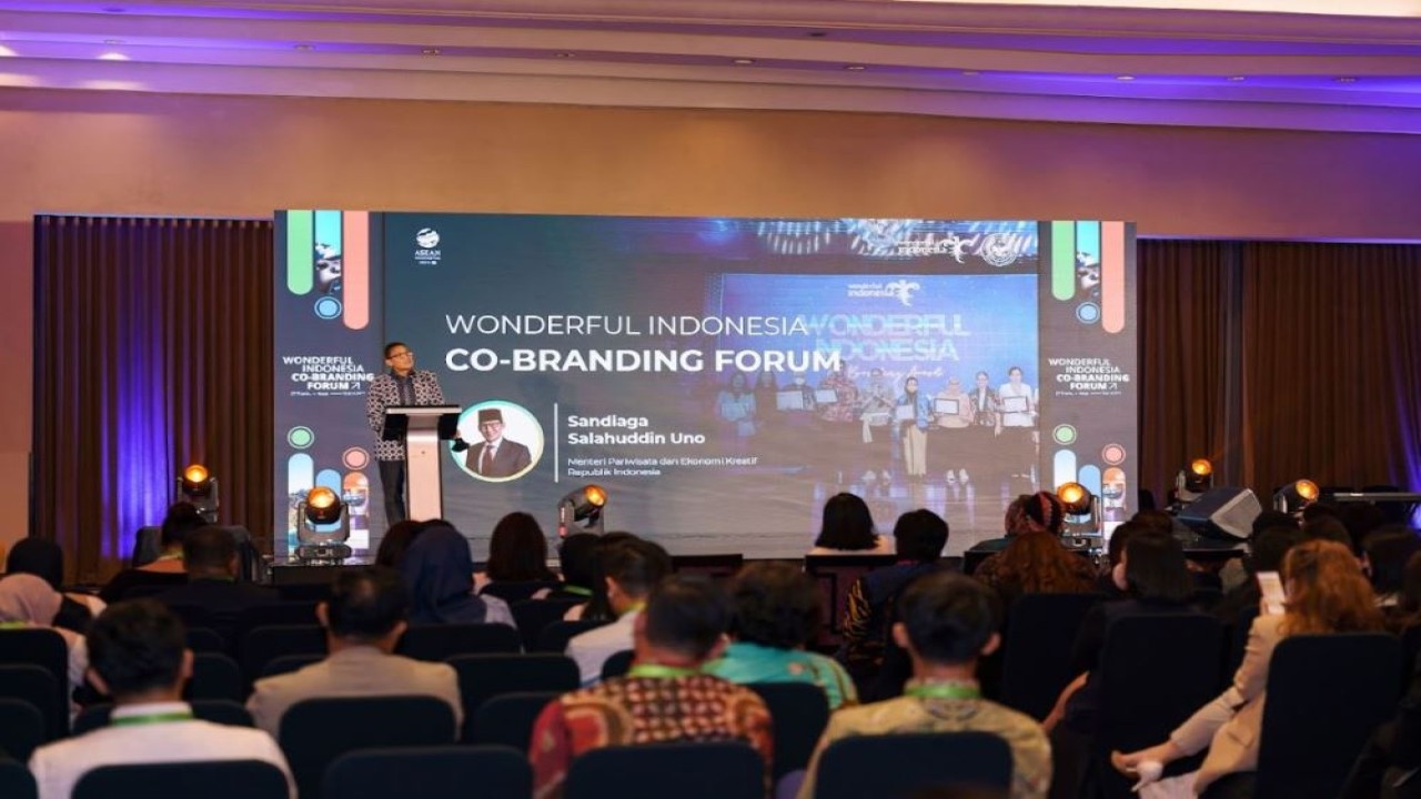Menteri Pariwisata dan Ekonomi Kreatif (Menparekraf) Republik Indonesia, Sandiaga Uno membuka Wonderful Indonesia Co-Branding Forum 2023, Selasa (31/05/2022). (Istimewa)