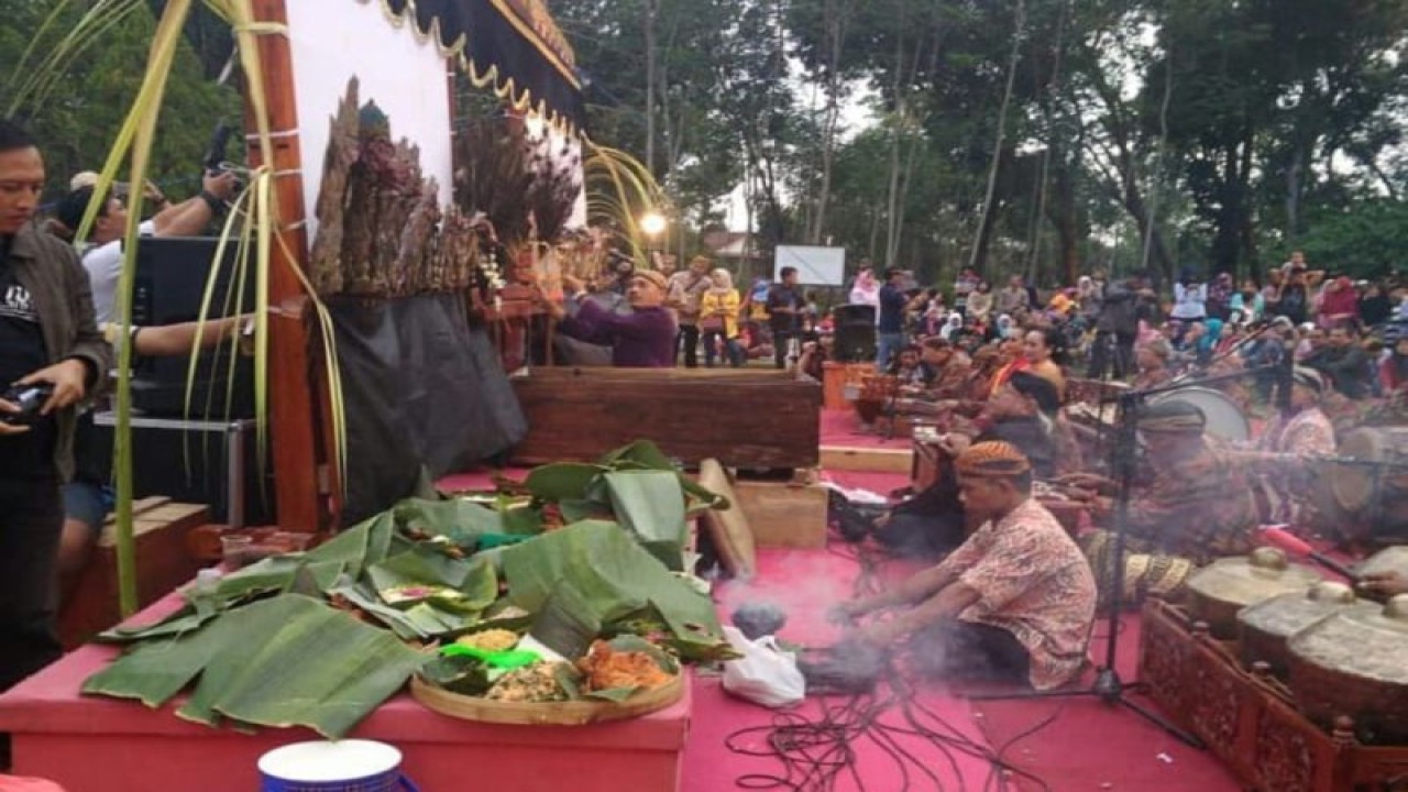 Pementasan Wayang Krucil Kediri, Jawa Timur. ANTARA/HO-Humas Pemkab Kediri