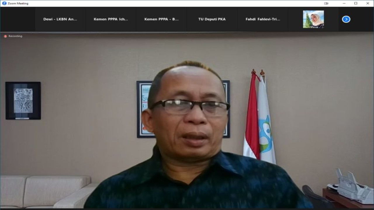 Deputi Bidang Perlindungan Khusus Anak KemenPPPA Nahar dalam acara media talk bertajuk "KemenPPPA Kebut Produk Hukum Turunan UU TPKS", di Jakarta, Jumat (26/5/2023). (ANTARA/Anita Permata Dewi)