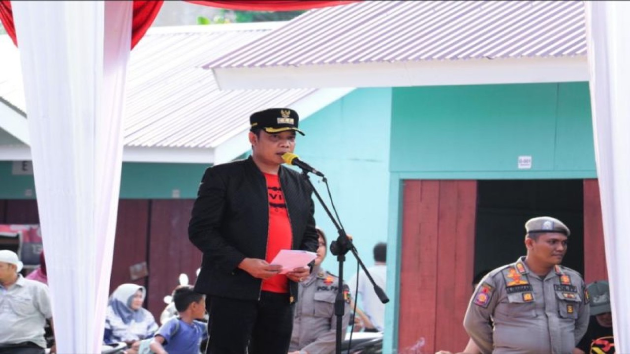 Pj Walikota Pekanbaru, Muflihun menyoroti tidak meratanya keberadaan sekolah negeri di Kota Pekanbaru. (ANTARA/HO-Pemko Pekanbaru)