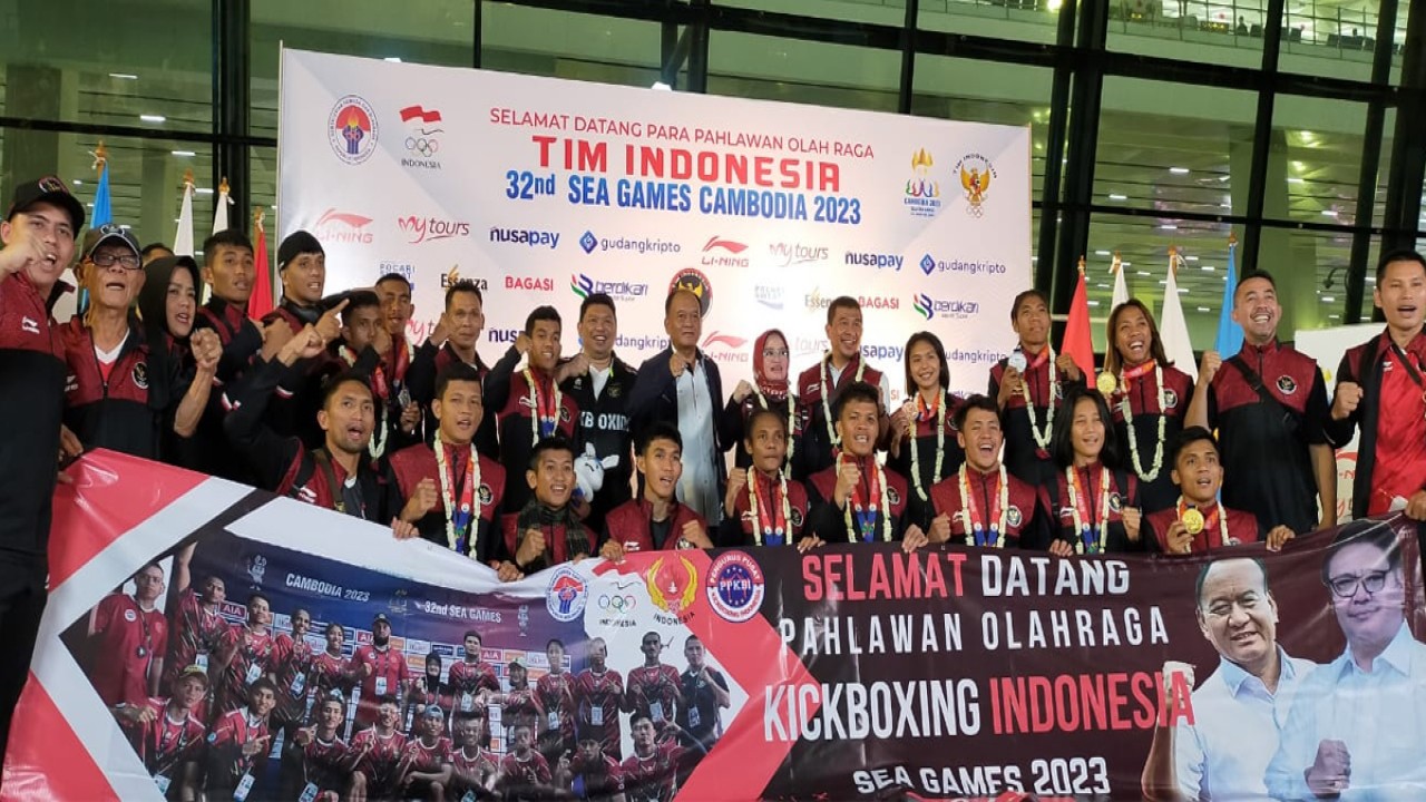 Timnas Kickboxing Indonesia yang sukses meraih 3 medali emas, 4 perak dan 5 perunggu di SEA Games XXXII/2023 Kamboja