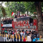 Timnas sepak bola Indonesia pimpin arak-arak 87 emas SEA Games 2023-1684475696