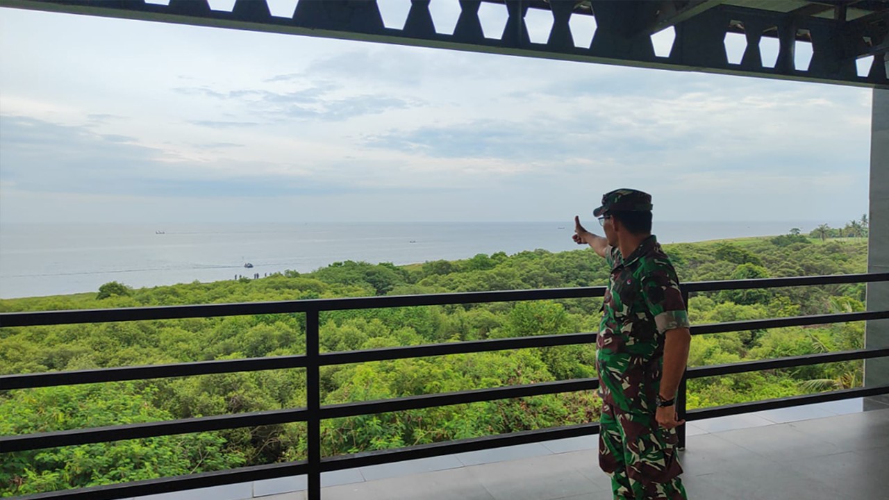 Rombongan Kodiklatat TNI dan Mabes TNI dalam rangka Latihan Gabungan (Latgab) TNI tahun 2023 Kogabwilhan II tiba di daerah Asem Bagus Komplek Kab. Situbondo, Jawa Timur, Senin (8/5/2023).