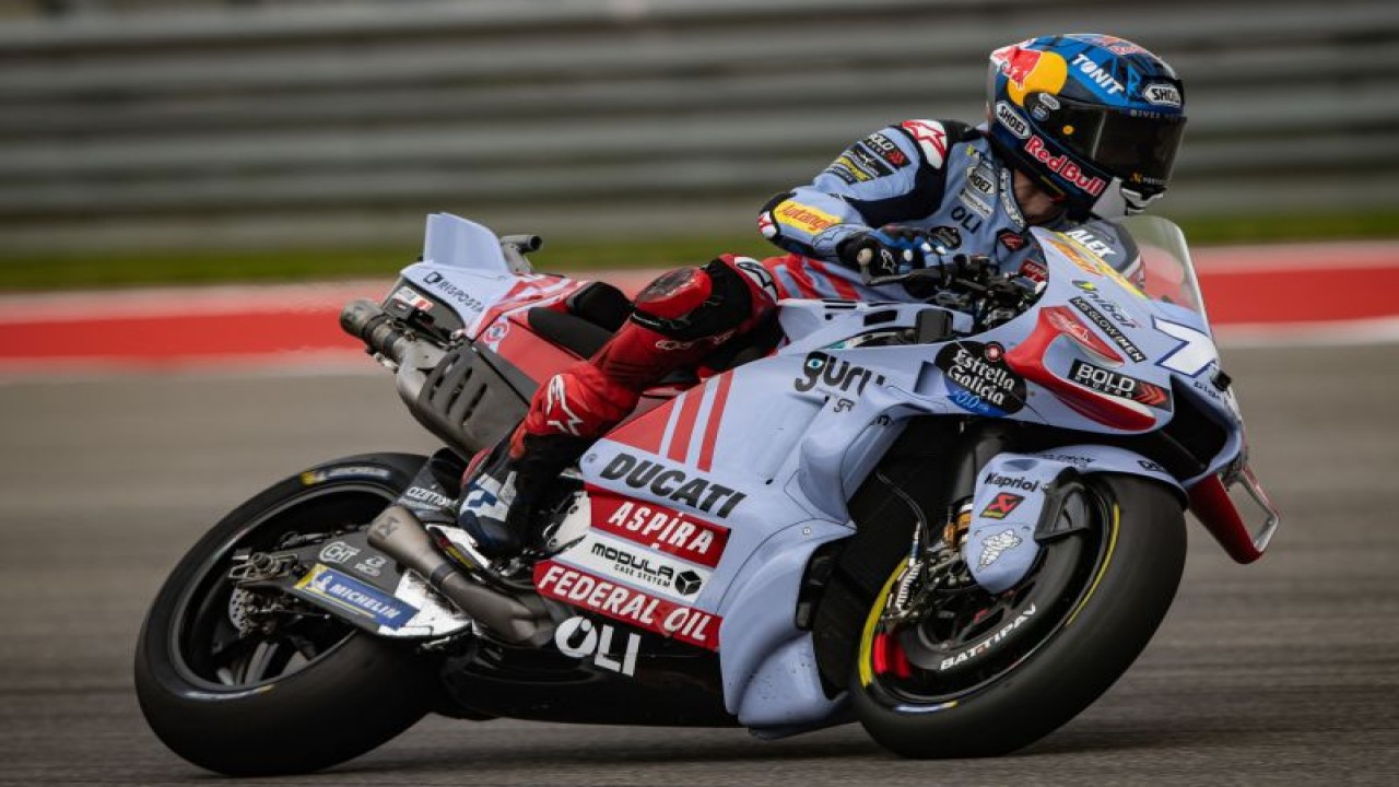 Pebalap Gresini Racing Alex Marquez dan Fabio Di Giannantonio pada MotoGP Amerika di Circuit of the America (COTA) Austin, Sabtu (15/4/2023). ANTARA/HO/MotoGP-Gresini Racing