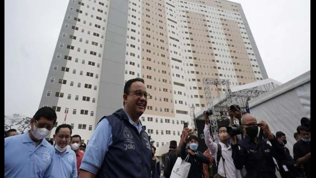 Anies Baswedan saat meresmikan rumah DP Rp 0. (Net)