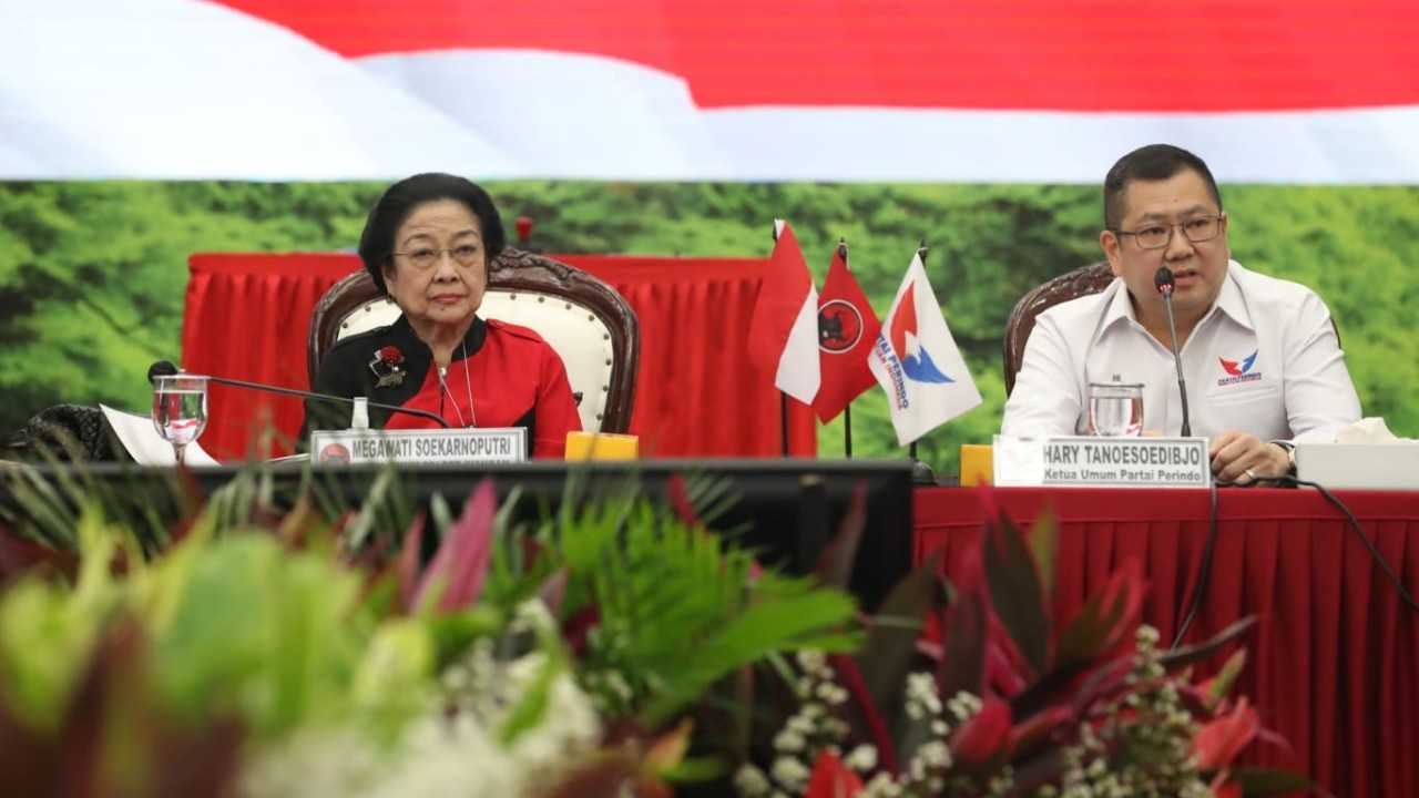 Megawati Soekarnoputri dan Hary Tanoe.