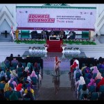 OJK melaksanakan program peningkatan literasi keuangan di Morotai, Jumat (9/6/2023). ANTARA/HO-OJK/pri-1686726871