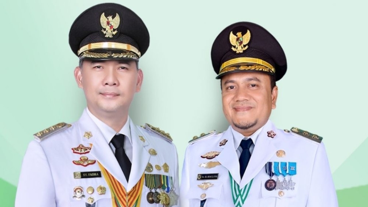 Wali Kota Jambi Syarif Fasha dan wakilnya. (Net)