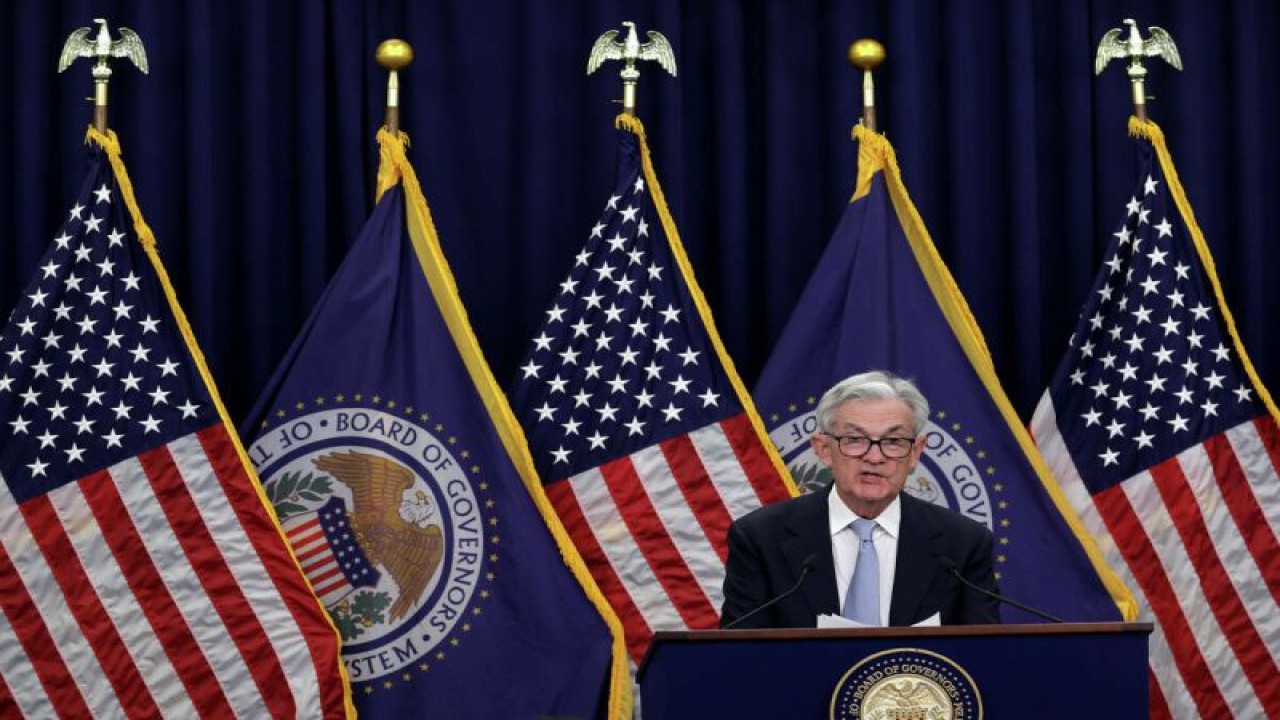 Foto Dokumen: Ketua Federal Reserve AS Jerome Powell menghadiri konferensi pers di Washington, D.C., Amerika Serikat, pada 3 Mei 2023. ANTARA/Xinhua/Liu Jie