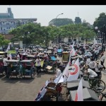 Ganjar Pranowo dialog jarak jauh dengan ratusan tukang becak-1690784460