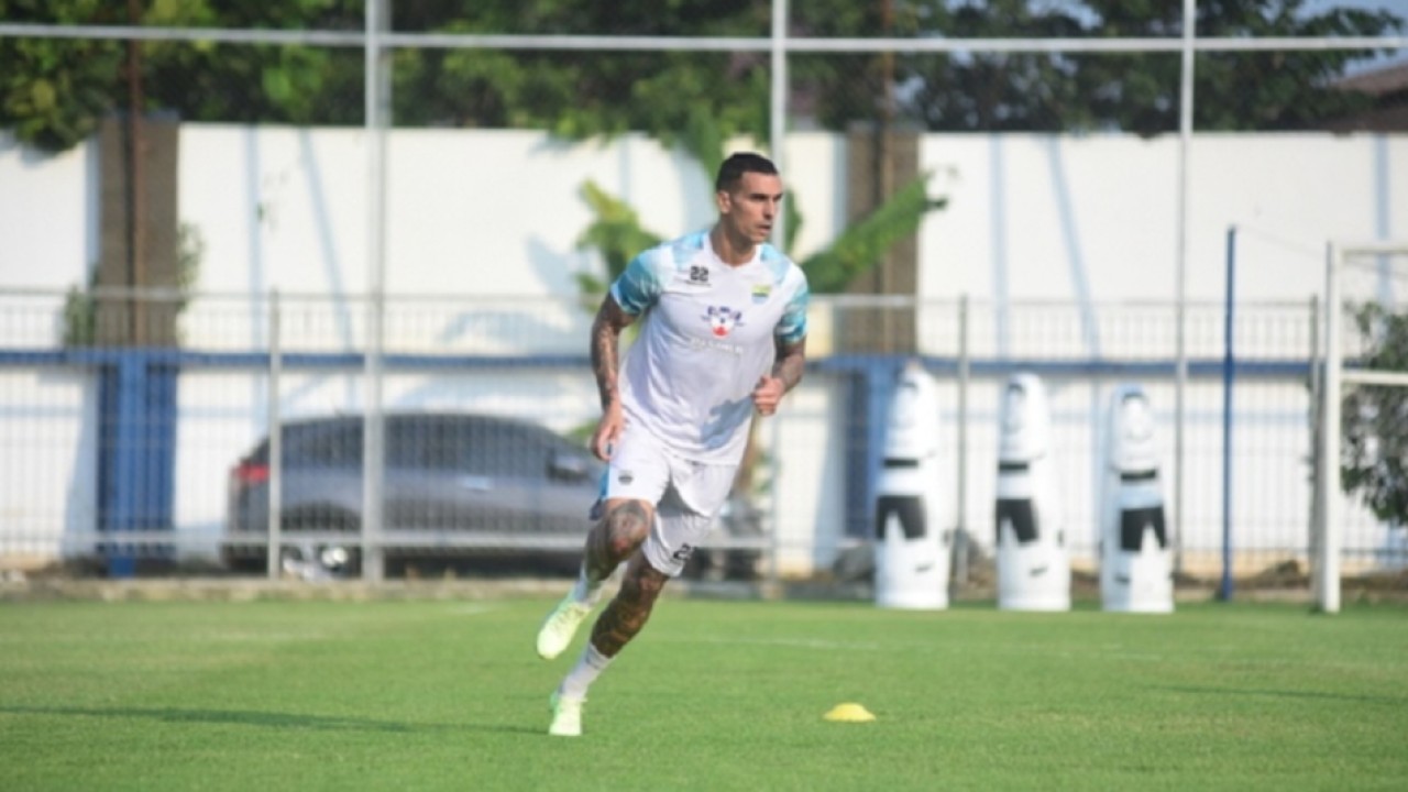 Pemain asing Persib, Alberto Rodriguez