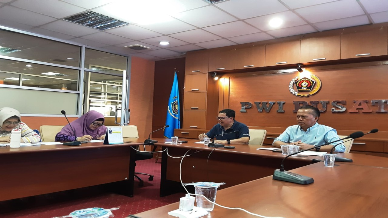 Ketua Panpel Jalan Santai PWI Pusat HUT ke 62 IKWI, Tubagus Adhi (kanan)/ist