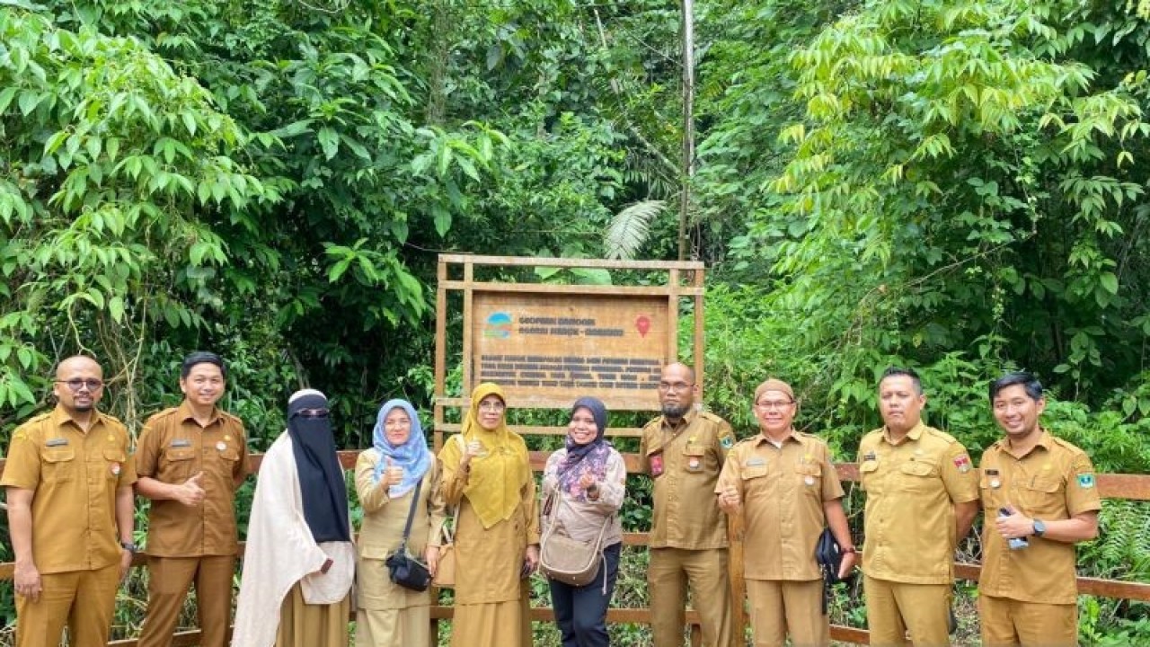 Tkksd Sumbar Meninjau Sejumlah Kegiatan Kerja Sama Bkk Pariwisata Di