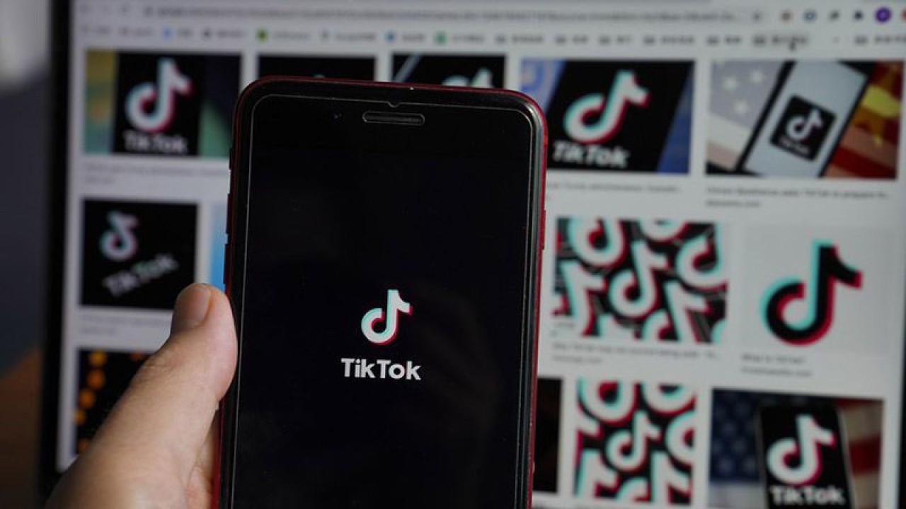 Ilustrasi - Logo TikTok terlihat di layar smartphone di New York, Amerika Serikat. (ANTARA/Xinhua/Wang Ying/am)