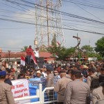 Warga penyuling minyak di Kabupaten Muba menyampaikan aspirasinya. (ANTARA/HO.Diskominfo)-1690444464