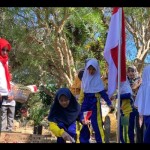 Anak SD di Temanggung diajak ziarah makam pejuang tanamkan patriotisme-1692176170
