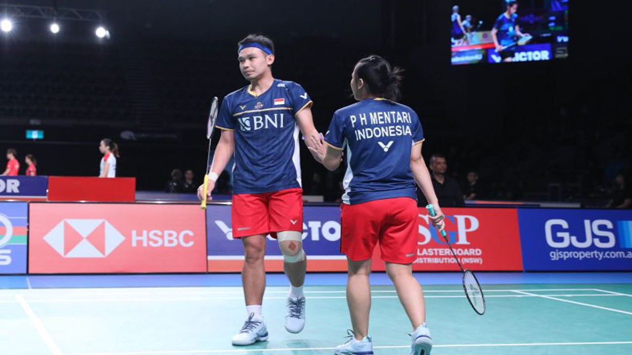 Ganda campuran Rinov Rivaldy/Pitha Haningtyas Mentari melaju perempat final Australian Open 2023 setelah mengalahkan pasangan Chen Tang Jie/Toh Ee Wei (Malaysia) di Sydney, Kamis (3/8/2023). (ANTARA/HO-PP PBSI)