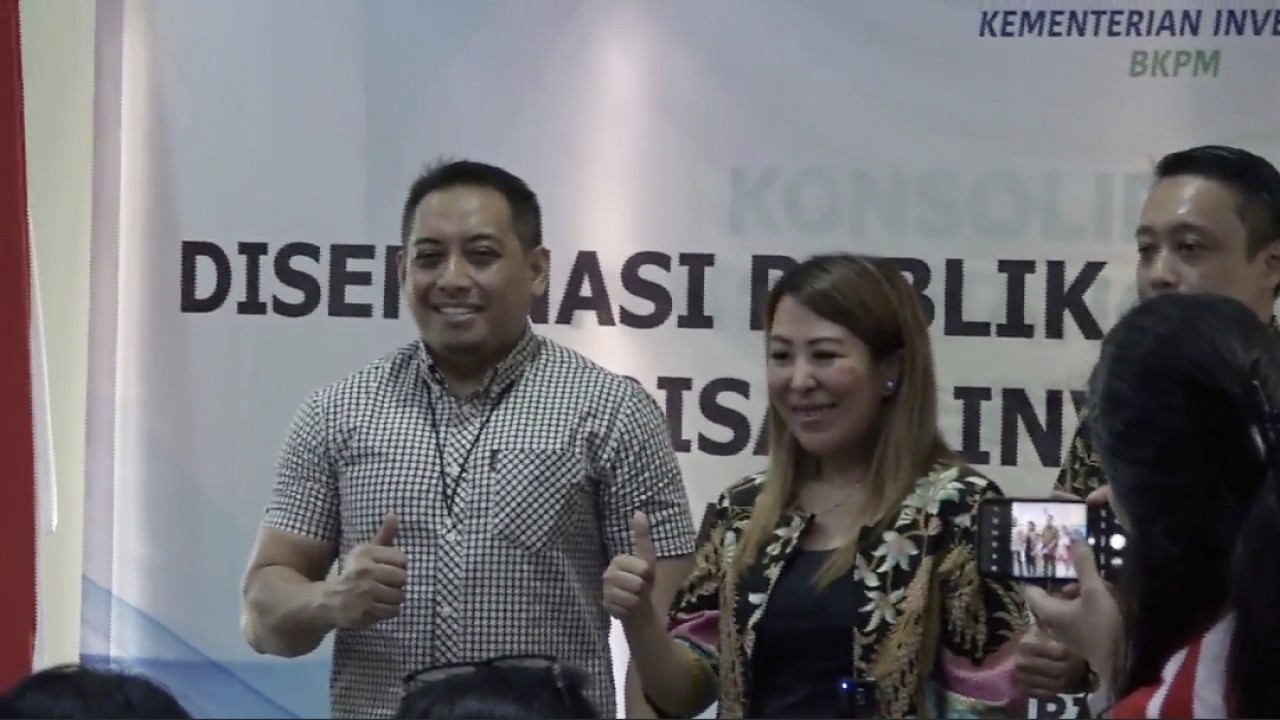 Direktur Hilirisasi Mineral dan Batubara, Hasyim bersama anggota Komisi VI DPR RI dari Fraksi PDI Perjuangan, Sondang Tampubolon