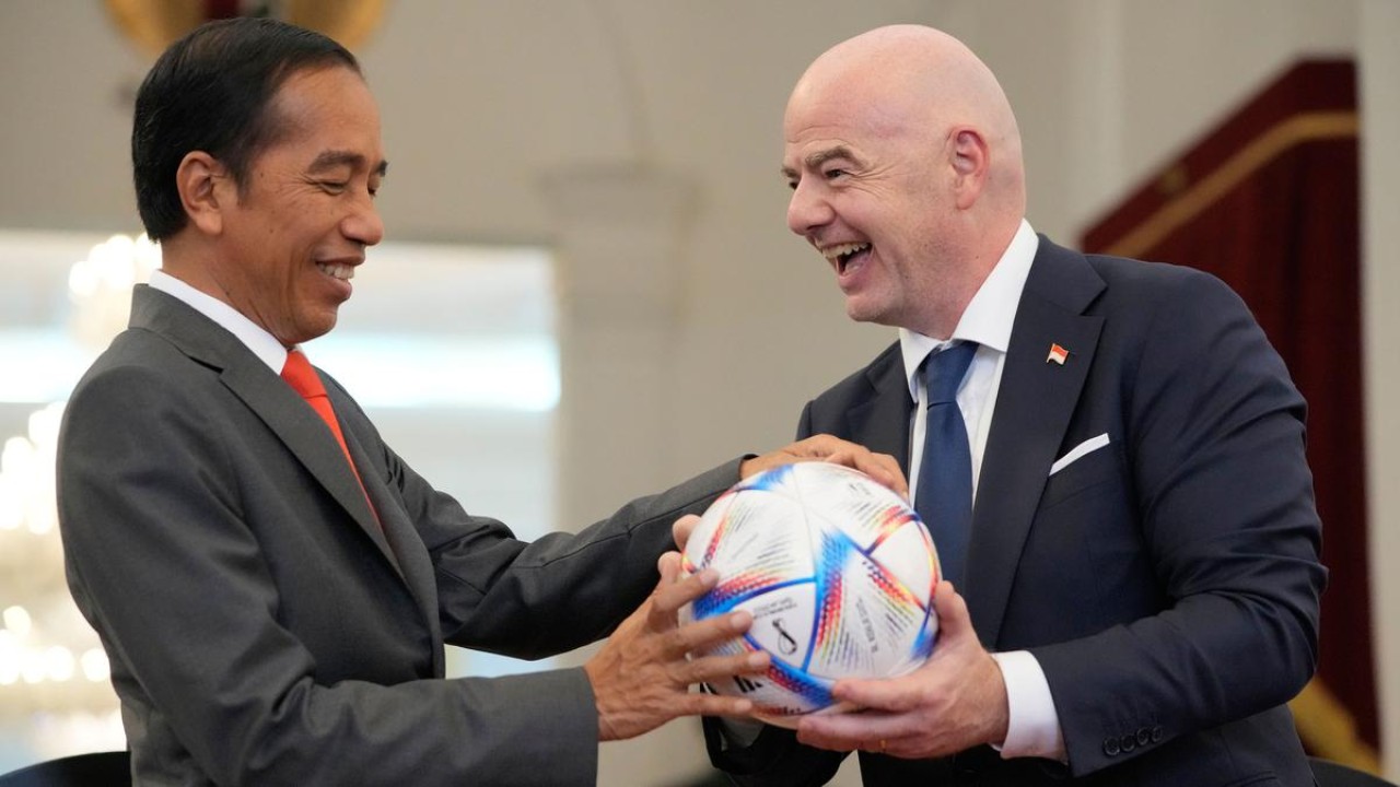 Presiden Joko Widodo bersama Presiden FIFA Gianni Infantino/ist 