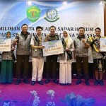 Kejari Samarinda lakukan pembinaan melekat bagi Duta Pelajar Darkum-1691054641