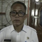 Kepala Disdikbud Kota Metro Suwandi saat memberi keterangan. (ANTARA/Hendra Kurniawan)-1691048799