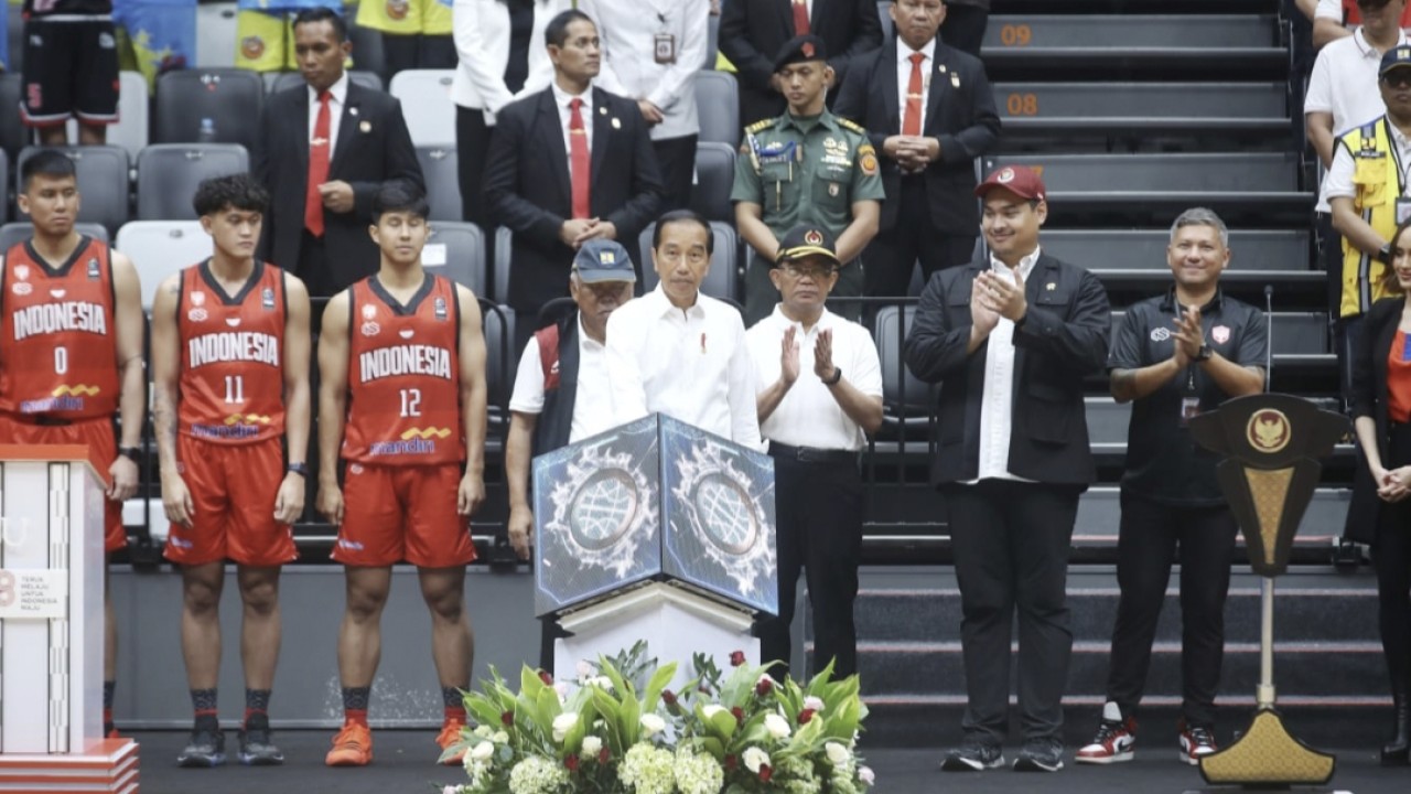 Menpora Dampingi Presiden Resmikan Indonesia Arena