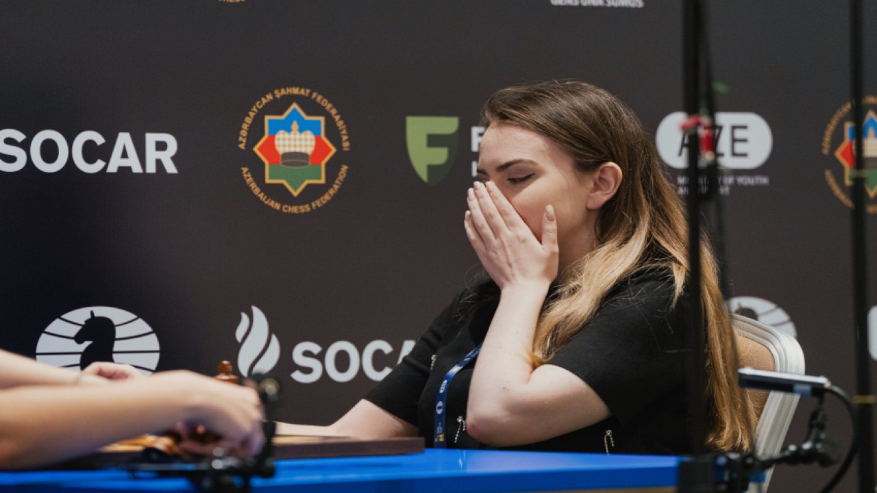 Nurgyul Salimova/Foto: Stev Bonhage, Anna Shtourman , and Maria Emelianova (chess.com)