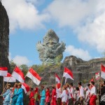 Ratusan pelajar ikuti kirab budaya HUT RI di GWK Bali-1692168129