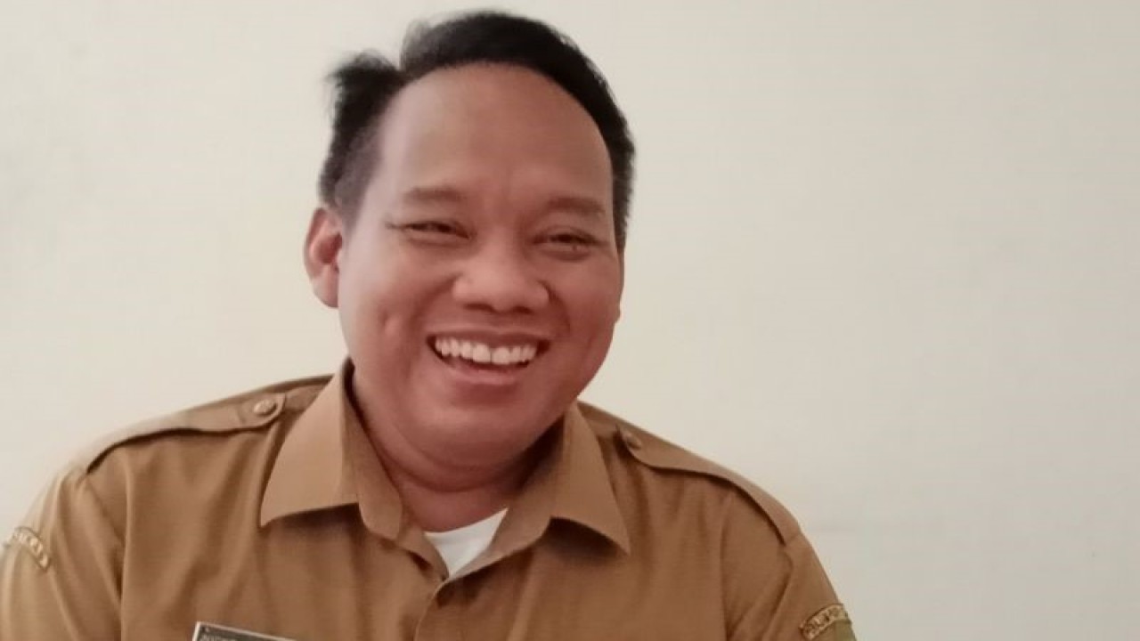 Asisten II Bagian Pembangunan dan Perekonomian Sekretariat Daerah Pemerintah Kabupaten Penajam Paser Utara, Kalimantan Timur Nicko Herlambang (ANTARA/Nyaman Bagus Purwaniawan)
