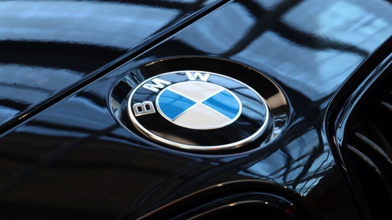 Ilustrasi. BMW belum memiliki rencana untuk menghentikan penjualan mobil bensin. (Reuters)