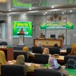 Dispersip Kalsel saat melaksanakan Bimtek pendataan perpustakaan di Kabupaten Balangan, Senin (25/9/2023). ANTARA/ragil darmawan-1695626697