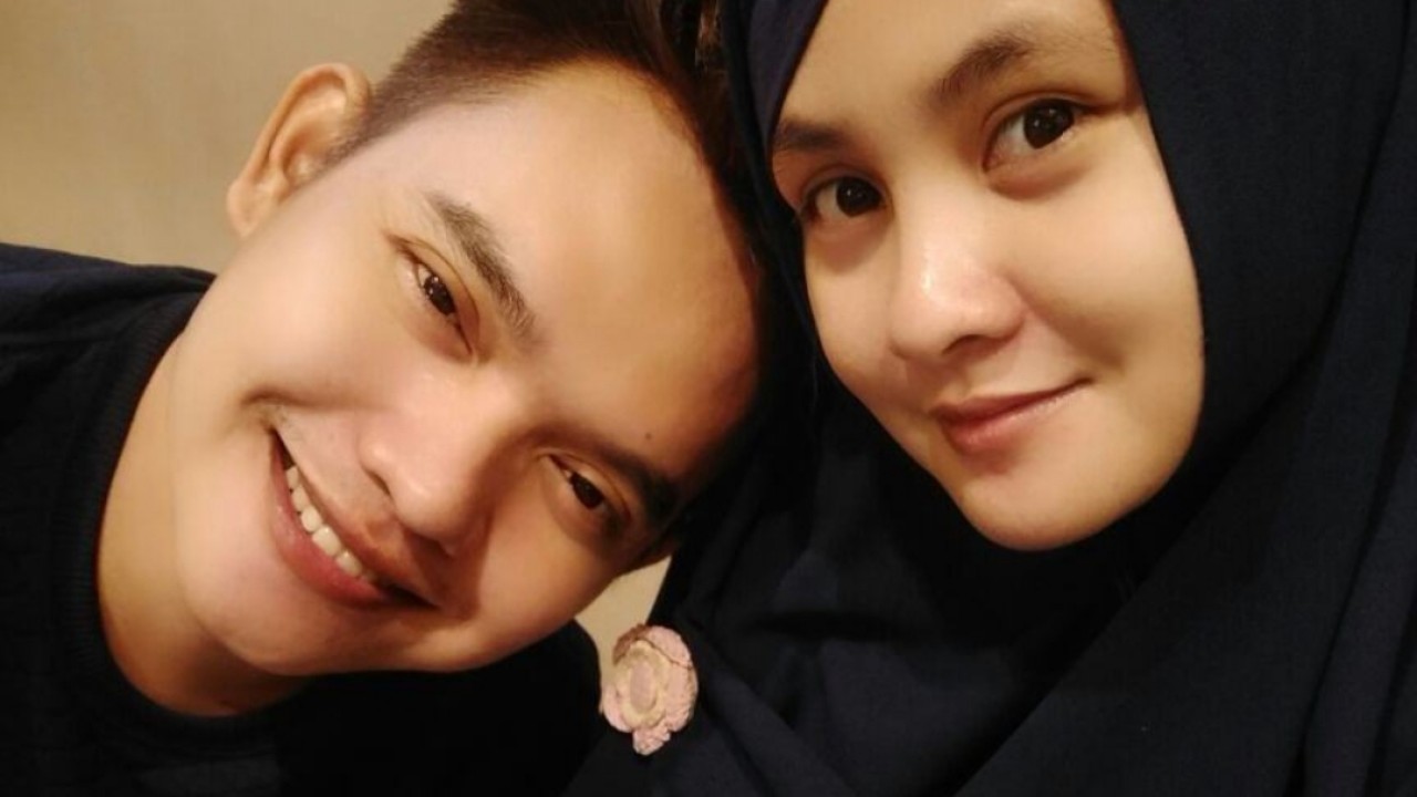 Dodhy Kangen Band dan istri/Instagram