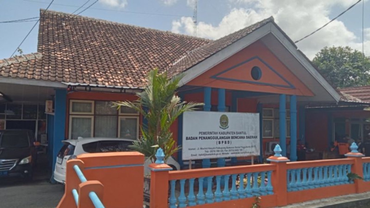 Kantor Badan Penanggulangan Bencana Daerah Kabupaten Bantul, Daerah Istimewa Yogyakarta (ANTARA/Hery Sidik)
