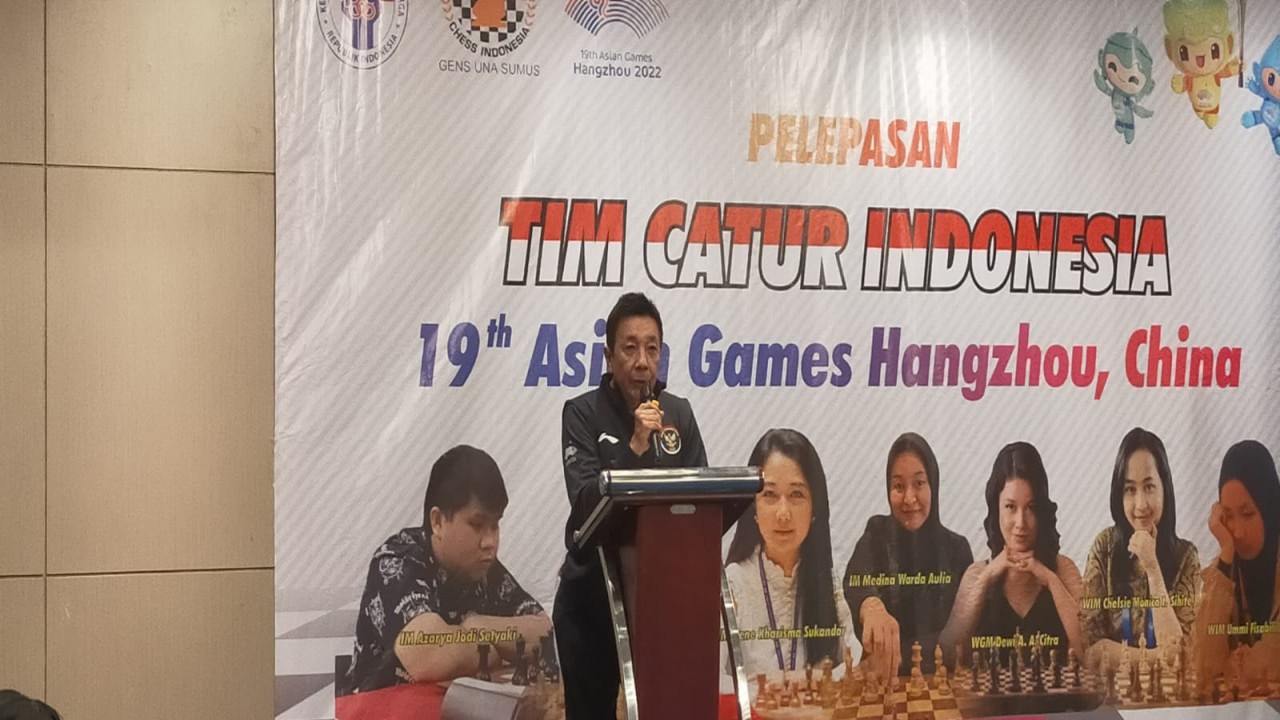 Sekretaris Jenderal PB Percasi Henry Hendratno pada acara pelepasan Tim Catur Indonesia ke Asian Games XIX Hangzhou China di Hotel Sotis Kemang Jakarta, Minggu (17/9/2023).