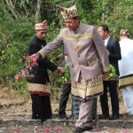 Pemkab Lampung Barat ziarah di makam masal korban gempa Liwa 1994-1695628784