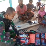 Satgas Yonif Raider 200/BN layani kesehatan warga Kampung Kundikele-1695971838