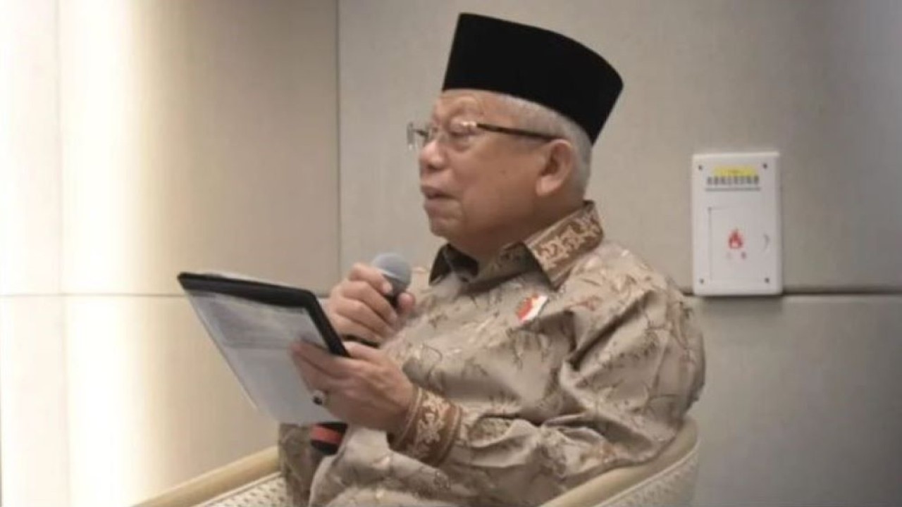 Wakil Presiden (Wapres) KH Ma'ruf Amin menghadiri acara Dialog Kebangsaan dengan para Diaspora Indonesia di Shanghai yang diselenggarakan di Grand Marquis Ballroom, Lt. 3, Hotel JW Marriott Marquis Shanghai Pudong, Shanghai, Tiongkok, Senin malam (18/9/2023). (EP-BPMI Setwapres)