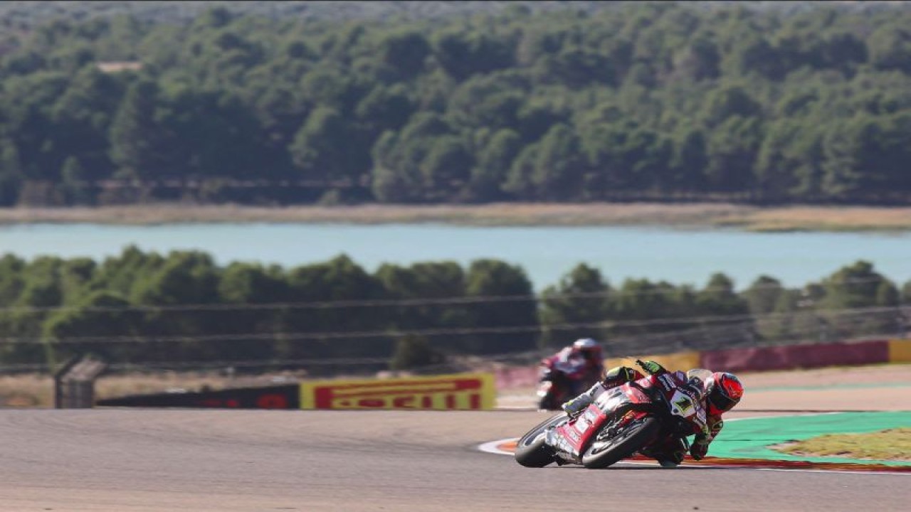 Alvaro Bautista pada hari pertama WSBK Aragon, 22 September 2023. (ANTARA/HO/WSBK)