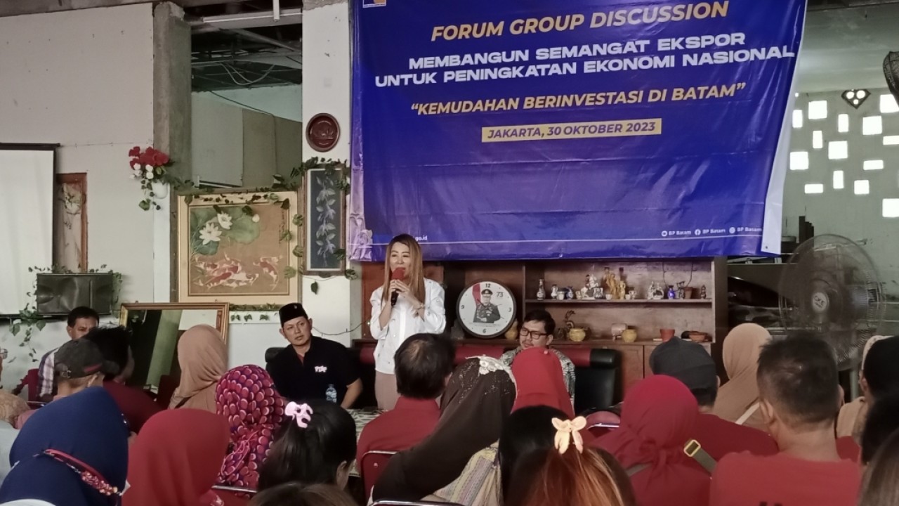 Anggota DPR RI dari Fraksi PDI Perjuangan, Sondang Tampubolon bersama BP Batam menggelar kegiatan edukasi