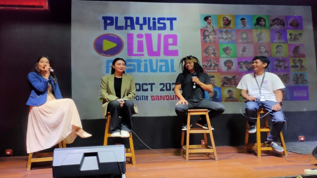 Playlist Live Festival yang digelar selama tiga hari penuh dari 20-22 Oktober 2023 di Tritan Point Bandung akan menghadirkan lebih banyak musisi dan penampilan yang lebih spektakuler. (ANTARA/HO/Playlist Festival)