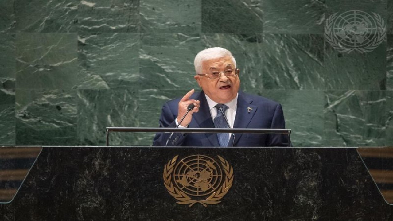 Presiden Palestina Mahmoud Abbas dalam sesi debat Sidang Majelis Umum ke-78 PBB di New York, Kamis (21/9/2023). (ANTARA/HO-UN Photo)