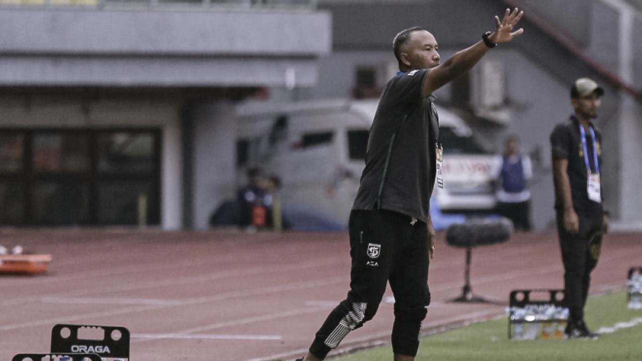 Pelatih Persebaya, Uston Nawawi