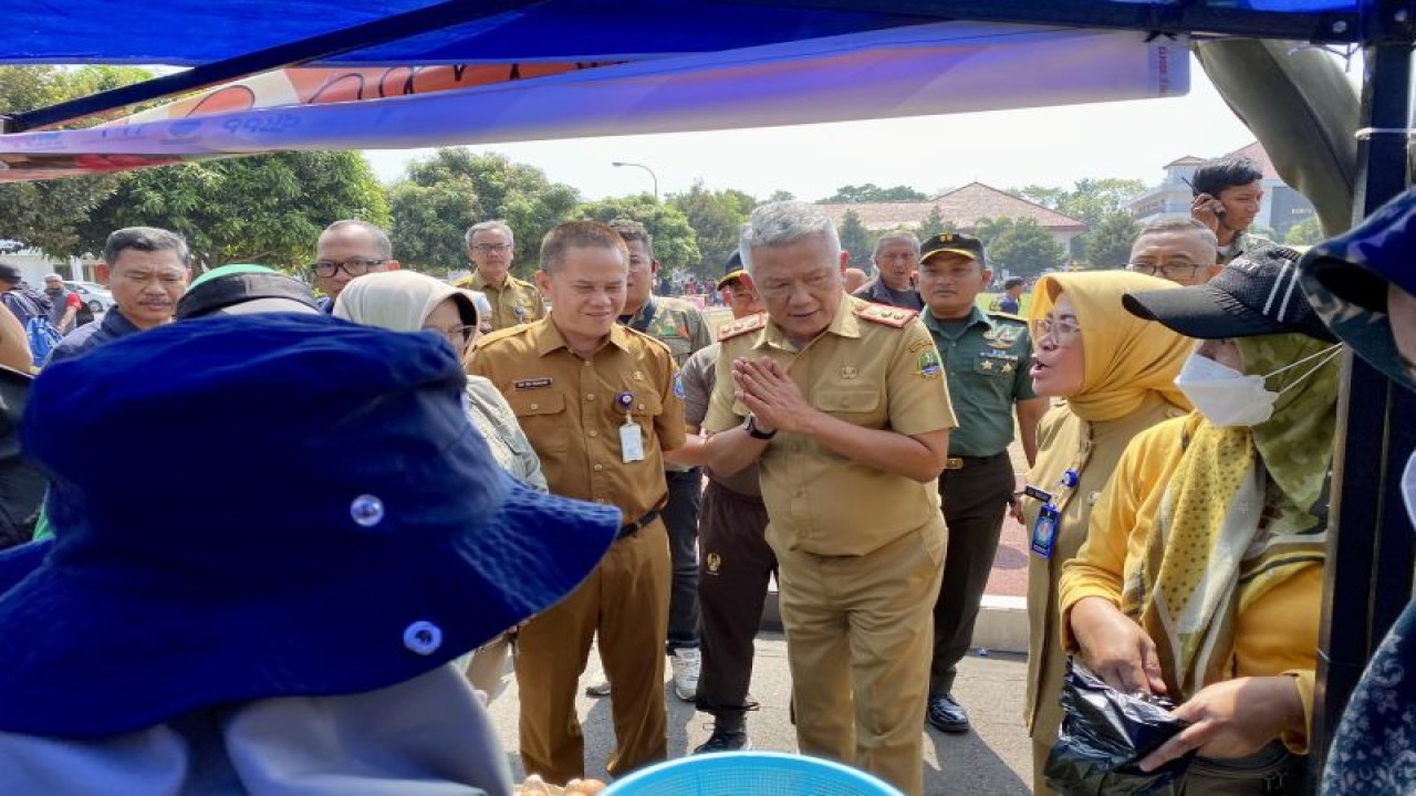 Penjabat Pj Wali Kota Bandung Bambang Tirtoyuliono Tengah Saat