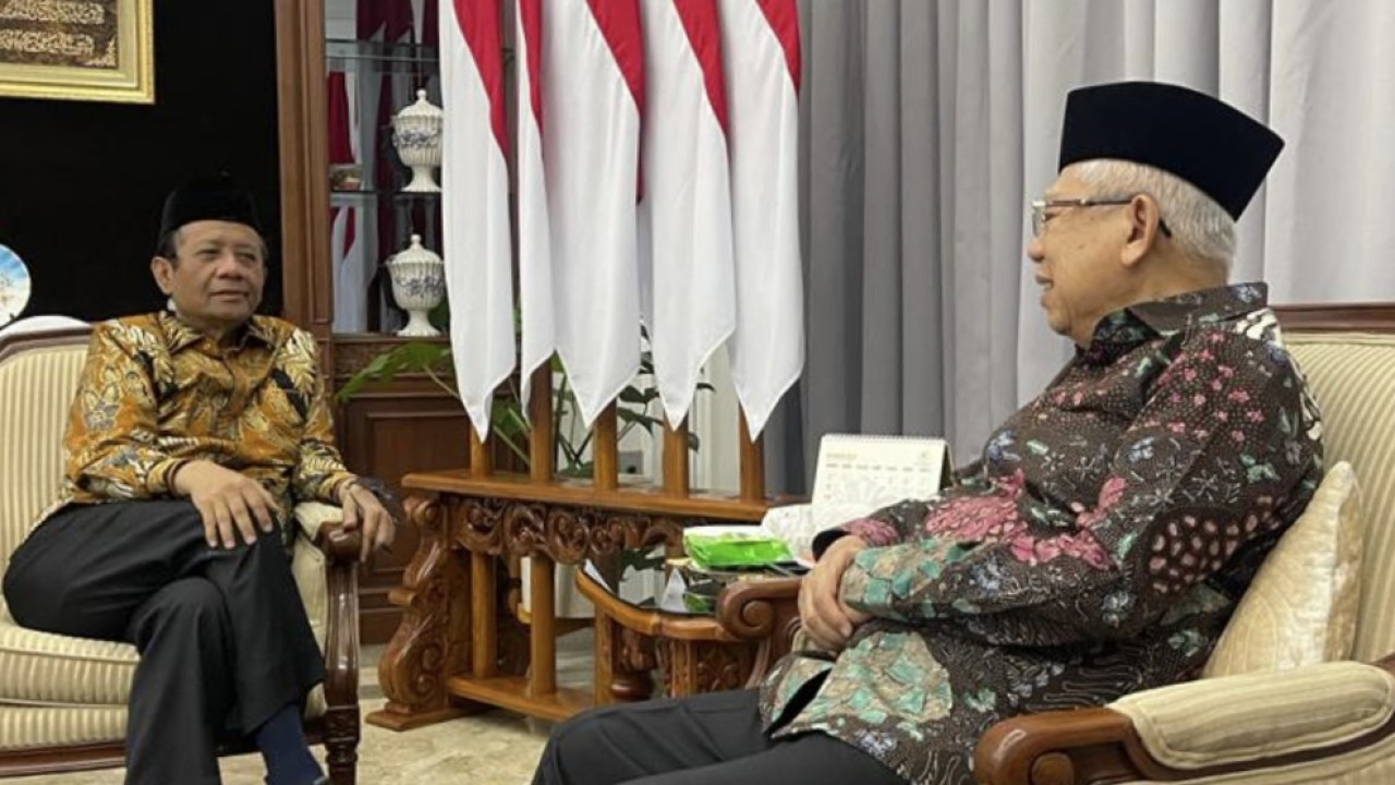 Wakil Presiden RI Ma'ruf Amin bersama Menkopolhukam RI Mahfud MD